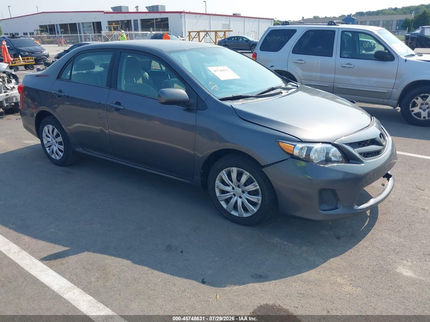 Vin: 2t1bu4ee4cc844402, lot: 46247353, toyota corolla le 2012 img_1