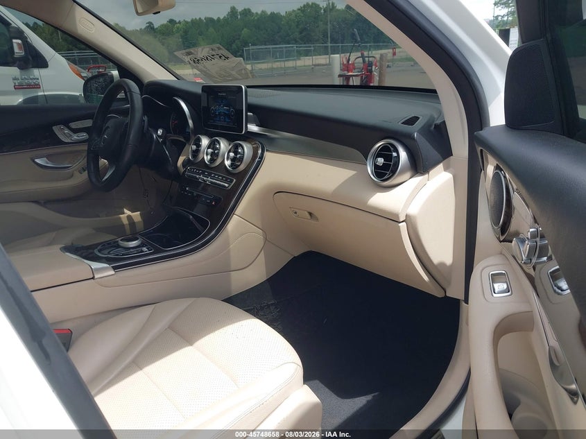 2018 MERCEDES-BENZ GLC 300 auction photo 5