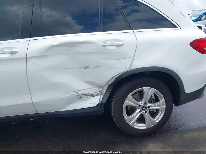 2018 MERCEDES-BENZ GLC 300 auction photo 6