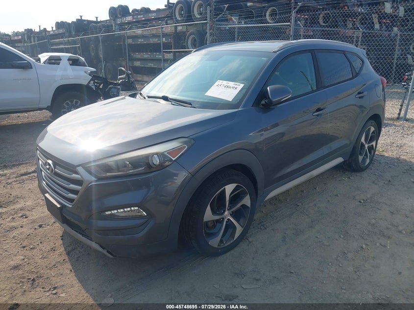 2017 HYUNDAI TUCSON auction photo 2