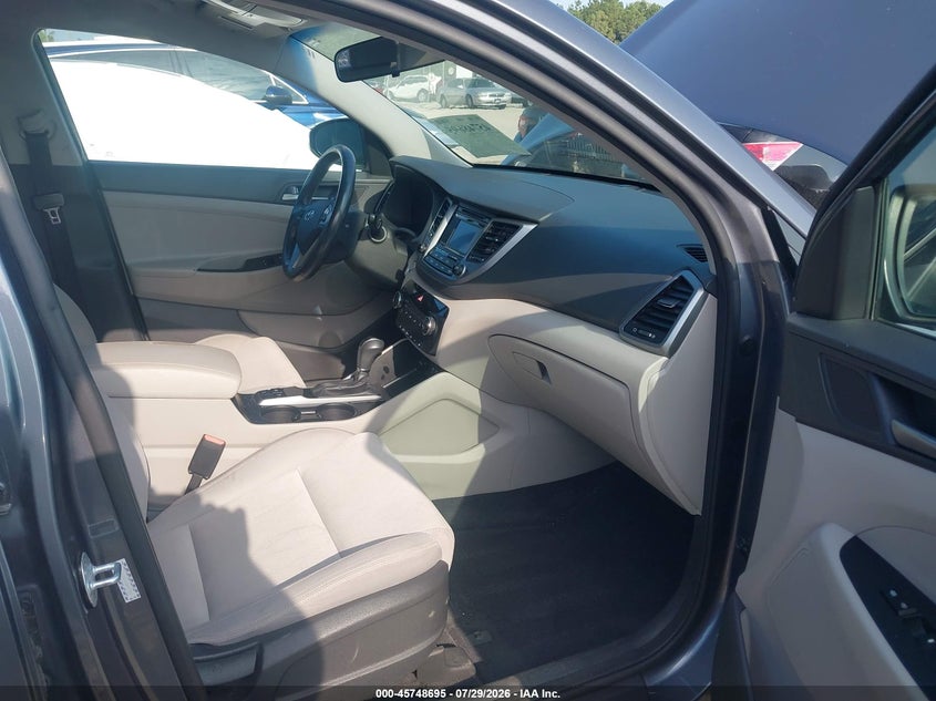 2017 HYUNDAI TUCSON auction photo 5