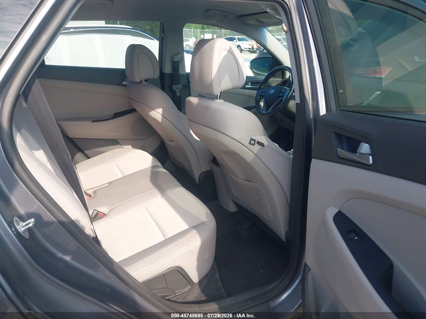 2017 HYUNDAI TUCSON auction photo 8