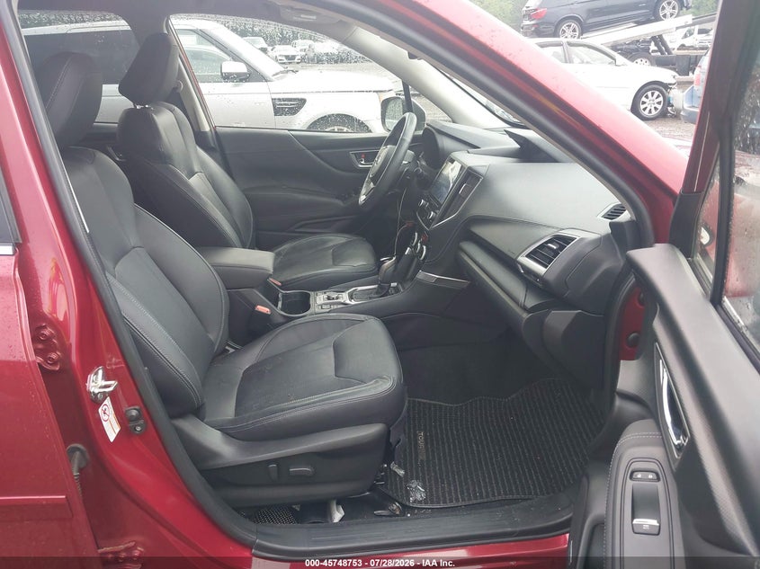 2019 SUBARU FORESTER auction photo 5