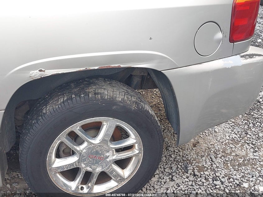 2006 GMC ENVOY XL auction photo 6