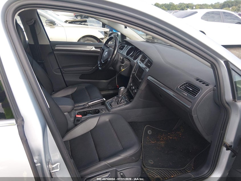 2017 VOLKSWAGEN GOLF ALLTRACK auction photo 5