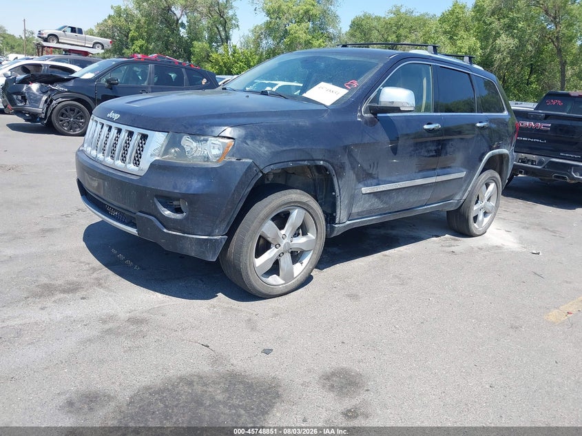 Vin: 1j4rr6gt2bc560226, lot: 46247573, jeep grand cherokee overland 20112