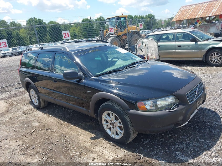 2004 VOLVO XC70 auction photo 1