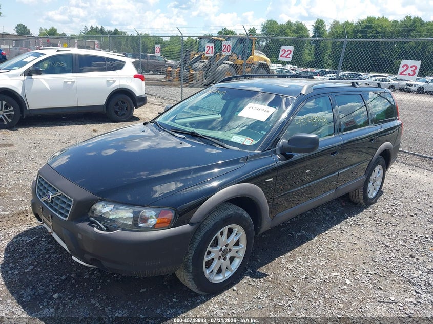 2004 VOLVO XC70 auction photo 2