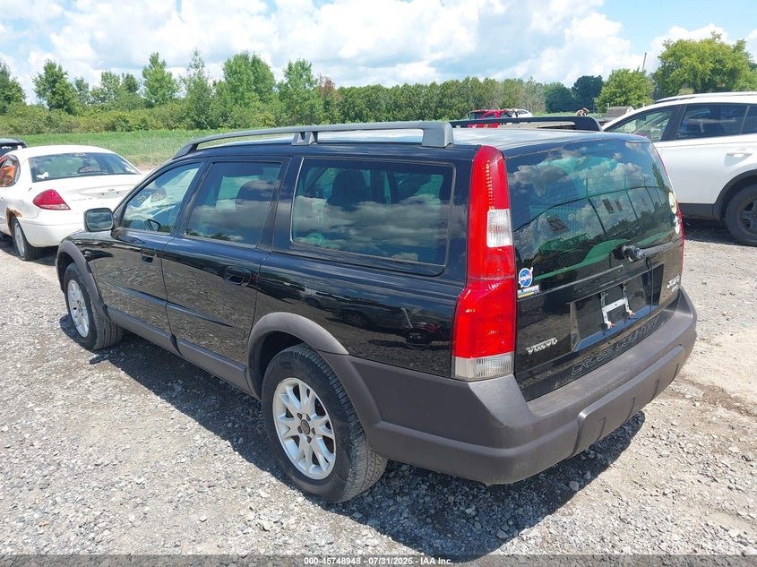 2004 VOLVO XC70 auction photo 3