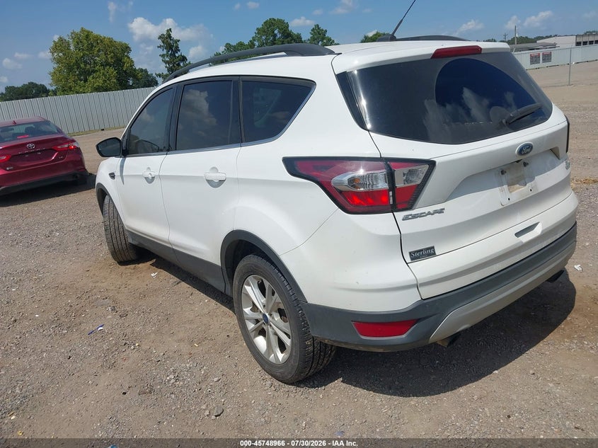 Vin: 1fmcu9gdxjuc50012, lot: 46247688, ford escape se 20183