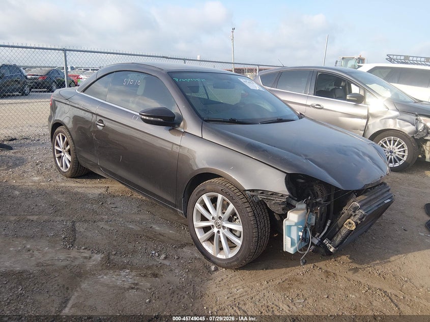 2014 VOLKSWAGEN EOS auction photo 1