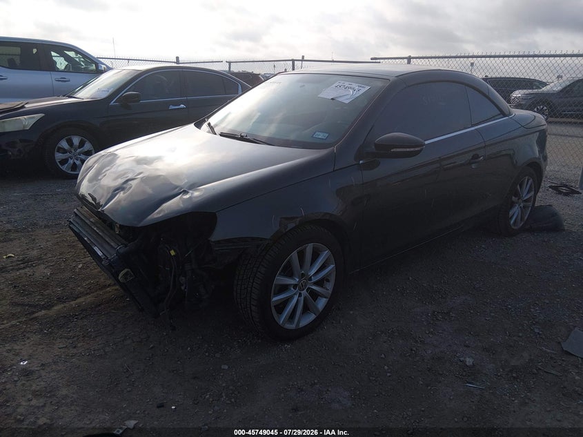 2014 VOLKSWAGEN EOS auction photo 2