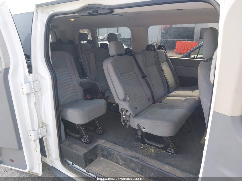 2015 FORD TRANSIT-350 auction photo 8