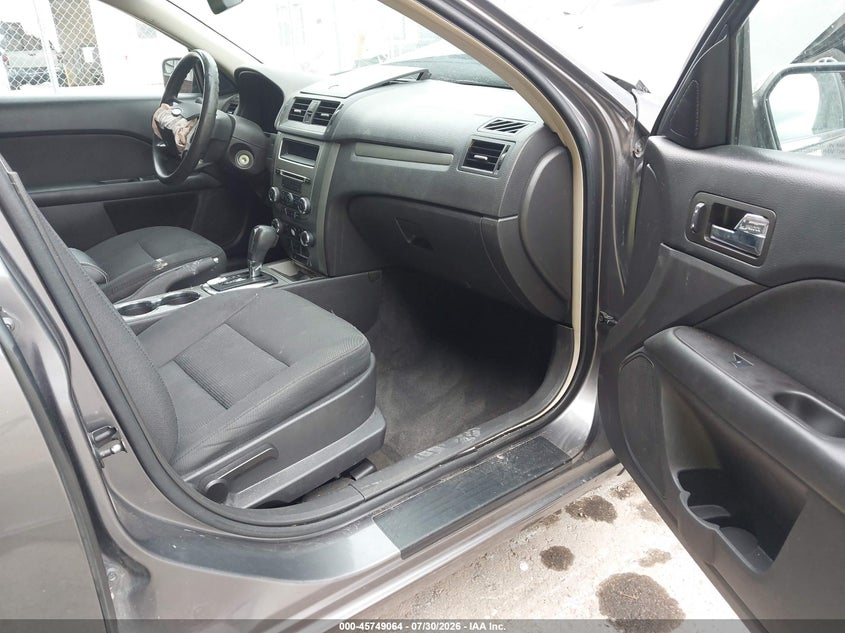2012 FORD FUSION auction photo 5