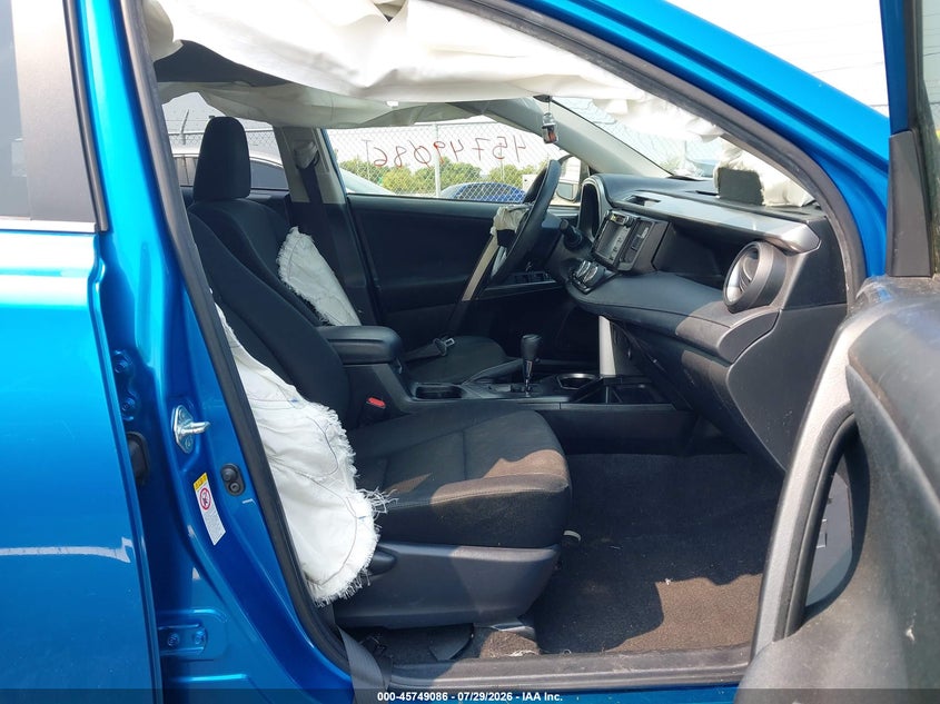 2017 TOYOTA RAV4 auction photo 5