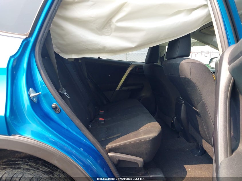 2017 TOYOTA RAV4 auction photo 8