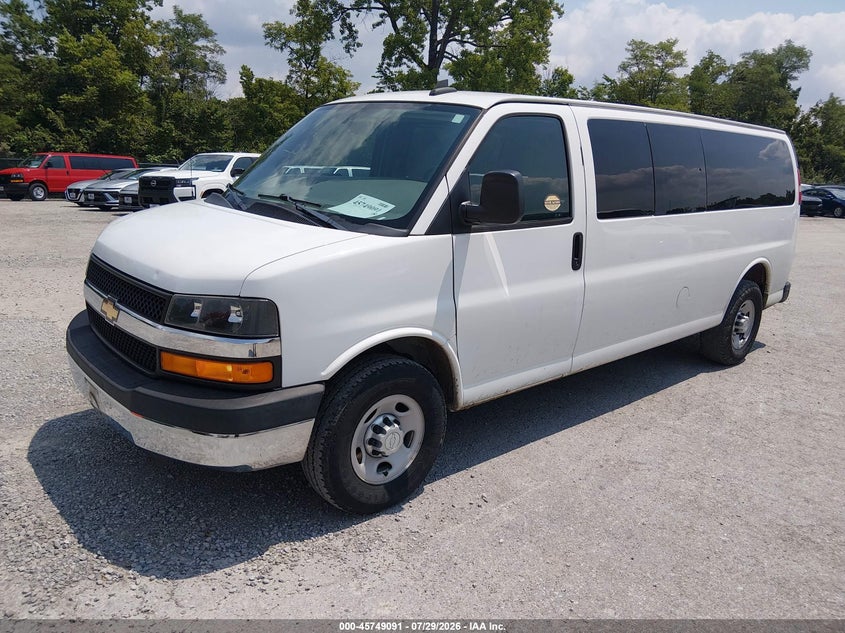 2016 CHEVROLET EXPRESS 3500 auction photo 2
