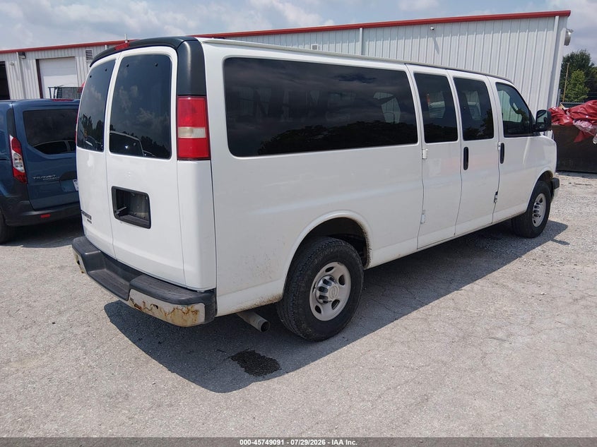 2016 CHEVROLET EXPRESS 3500 auction photo 4