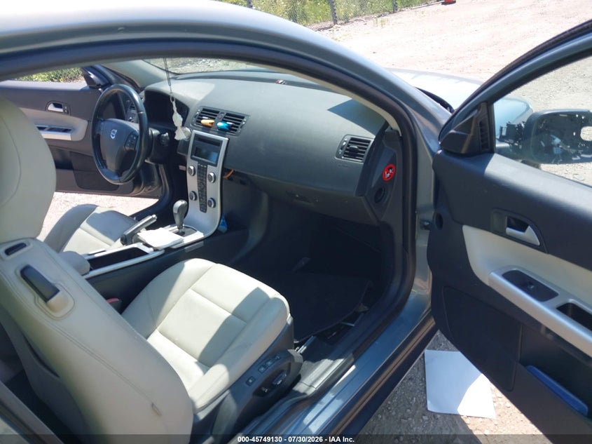 2012 VOLVO C30 auction photo 5