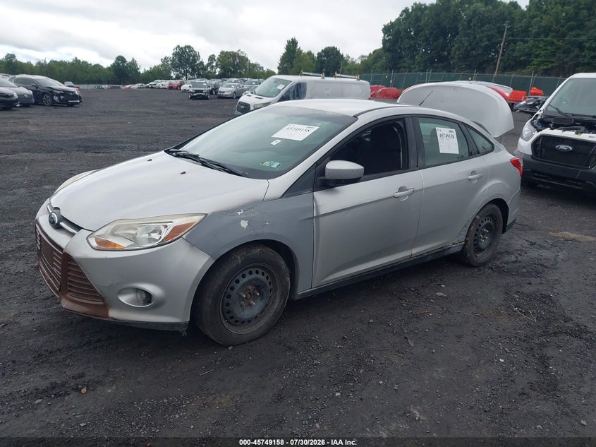 Vin: 1fahp3f25cl385346, lot: 46247880, ford focus se 20122