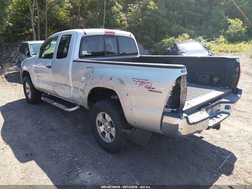 2005 TOYOTA TACOMA auction photo 3