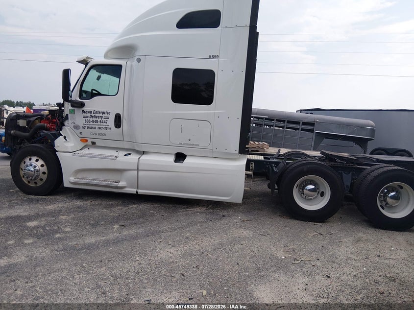 2020 INTERNATIONAL LT auction photo 3