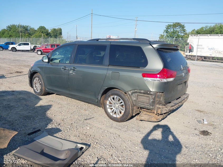 Vin: 5tdyk3dc9bs010769, lot: 46248105, toyota sienna xle v6 20113