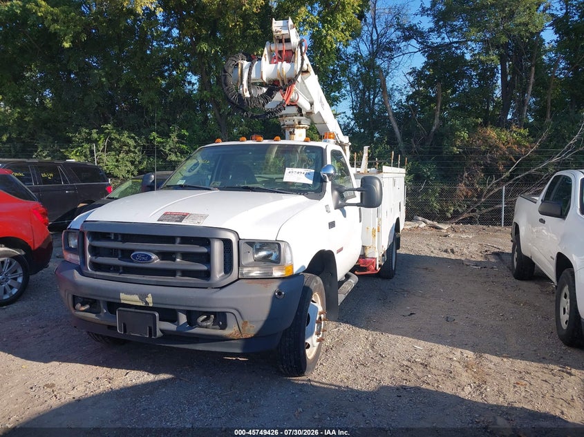2003 Ford F550, Normal Wear & Tear, IAAI, VIN 1FDAF56P03EC65721 — photo 2