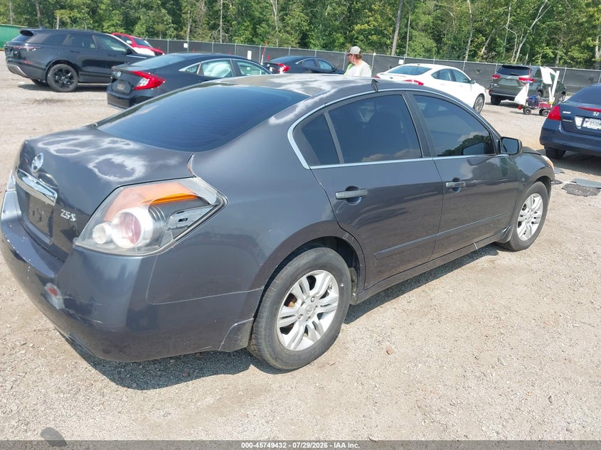 2010 NISSAN ALTIMA auction photo 4