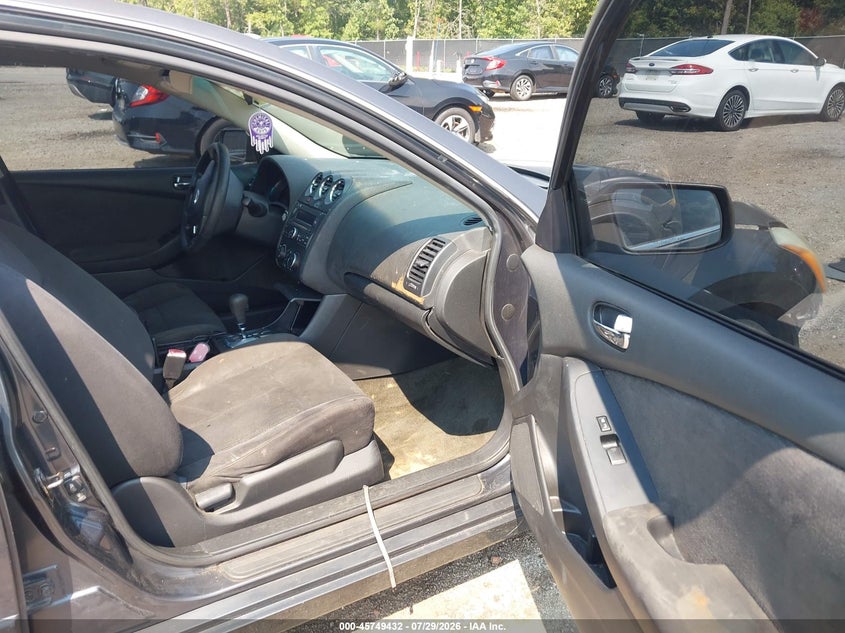2010 NISSAN ALTIMA auction photo 5