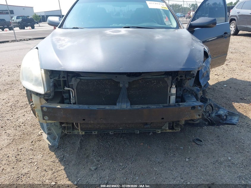 2010 NISSAN ALTIMA auction photo 6