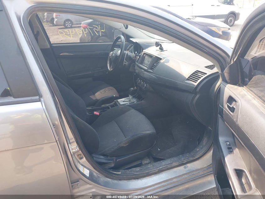 2015 MITSUBISHI LANCER GT · Фото 5