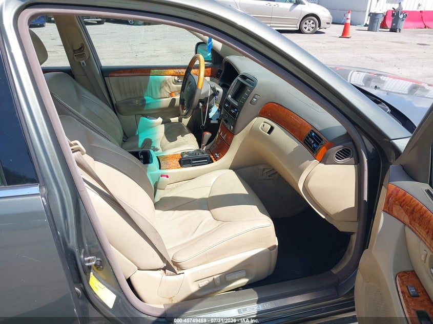 2005 LEXUS LS 430 auction photo 5