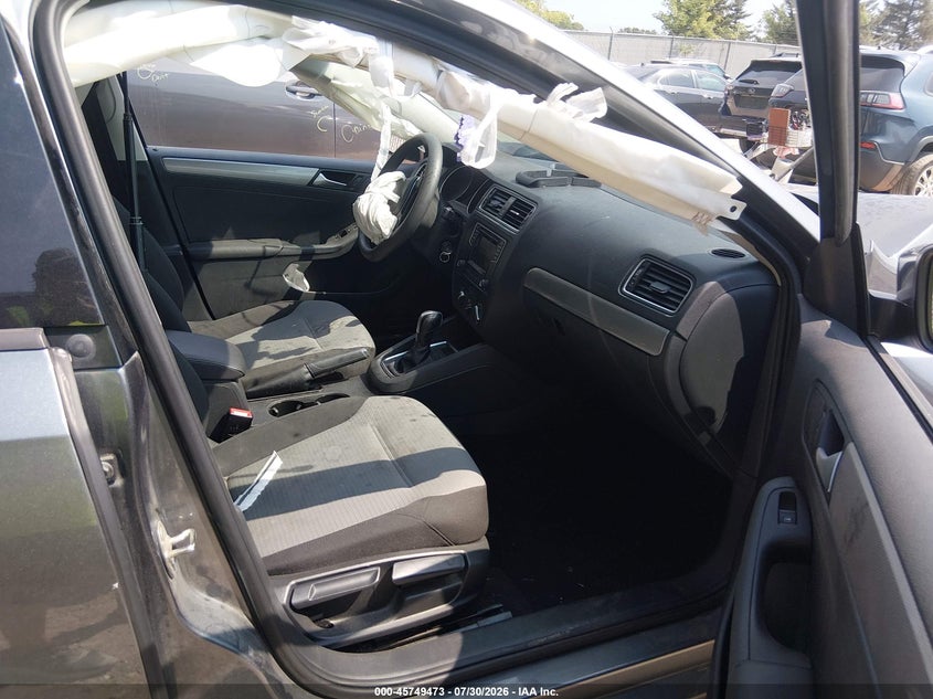 2018 VOLKSWAGEN JETTA auction photo 5