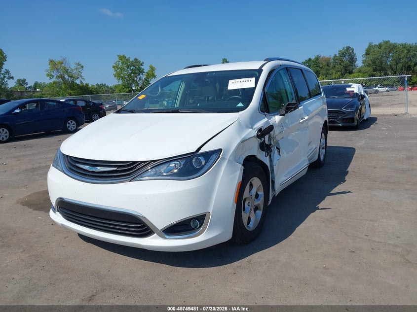 Vin: 2c4rc1l76jr175700, lot: 46248203, chrysler pacifica hybrid touring l 20182
