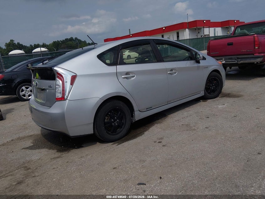 Vin: jtdkn3du8d5573195, lot: 46248262, toyota prius two 20134
