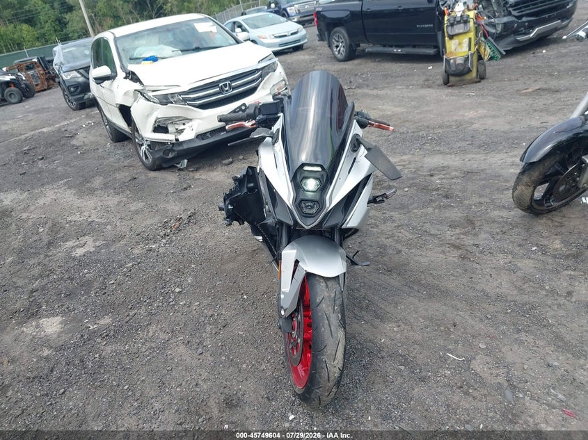 2024 SUZUKI GSX800 auction photo 5