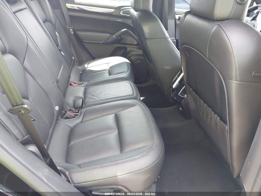 2015 PORSCHE CAYENNE auction photo 8
