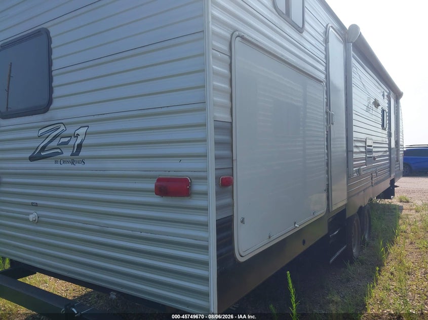 2017 CROSSROADS ZINGER ZT328S auction photo 4