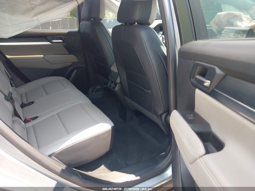2025 GMC TERRAIN auction photo 8