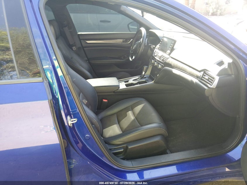 2019 HONDA ACCORD auction photo 5