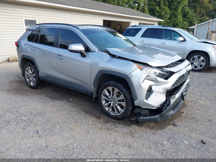 Vin: 2t3a1rfv4kw070317, lot: 46248461, toyota rav4 xle premium 2019 img_1
