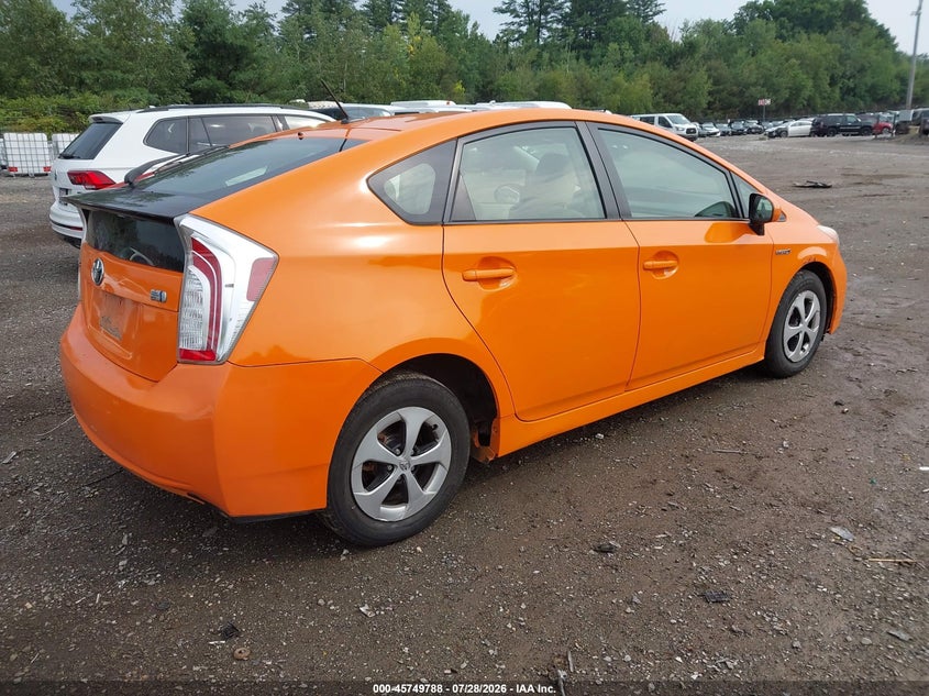 Vin: jtdkn3duxc5505429, lot: 46248509, toyota prius three 20124