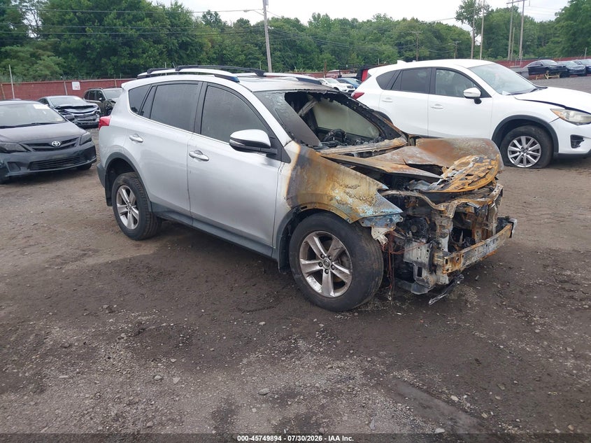 2015 TOYOTA RAV4 auction photo 1