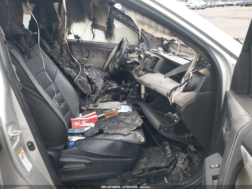 2015 TOYOTA RAV4 auction photo 5