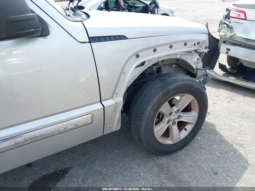 2010 JEEP LIBERTY auction photo 6