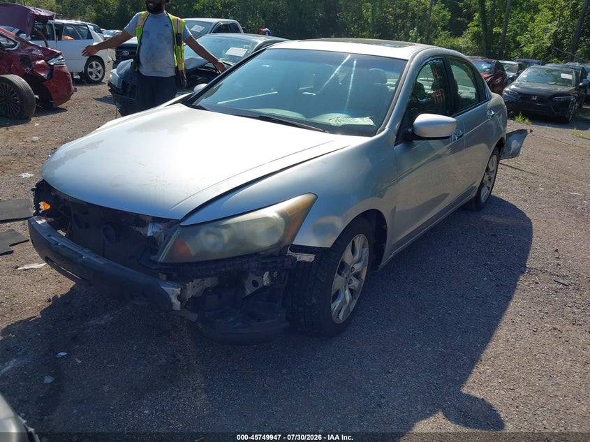 2008 Honda Accord, Right Front, IAAI, VIN 1HGCP36898A038101 — photo 2