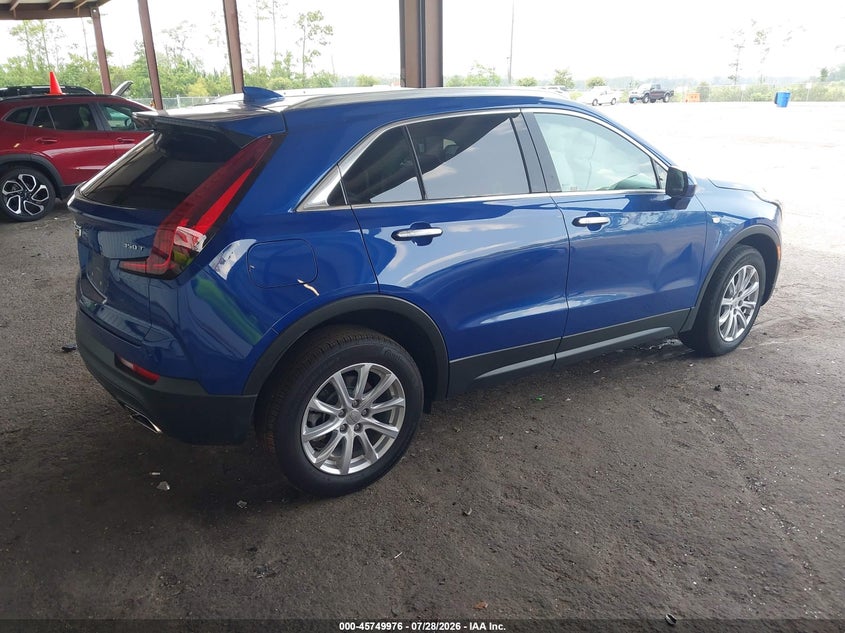 2023 CADILLAC XT4 auction photo 4