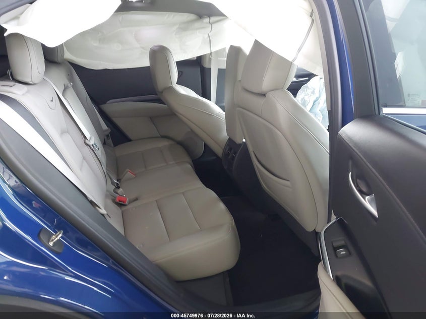 2023 CADILLAC XT4 auction photo 8