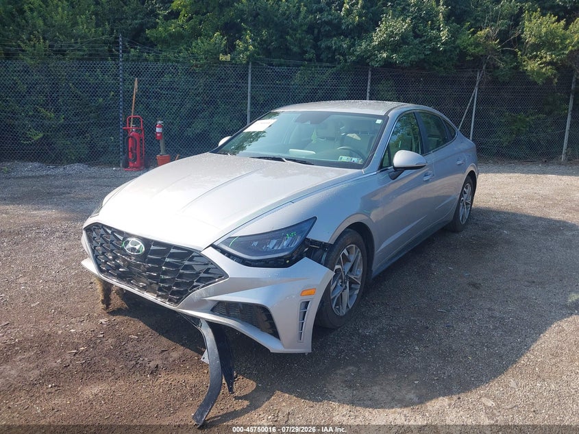 2023 HYUNDAI SONATA auction photo 2